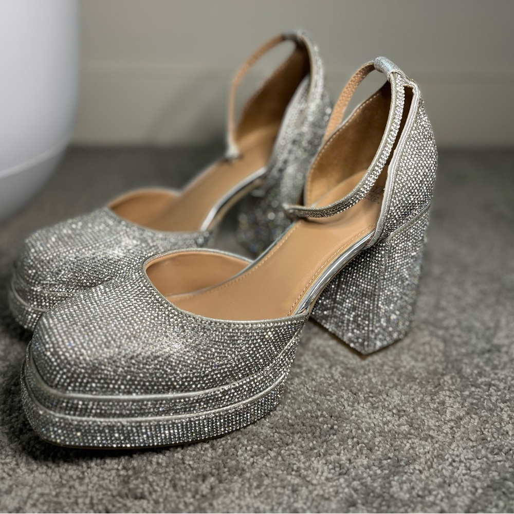 Wild Fable Silver Glitter Heels with Chunky Block Heel